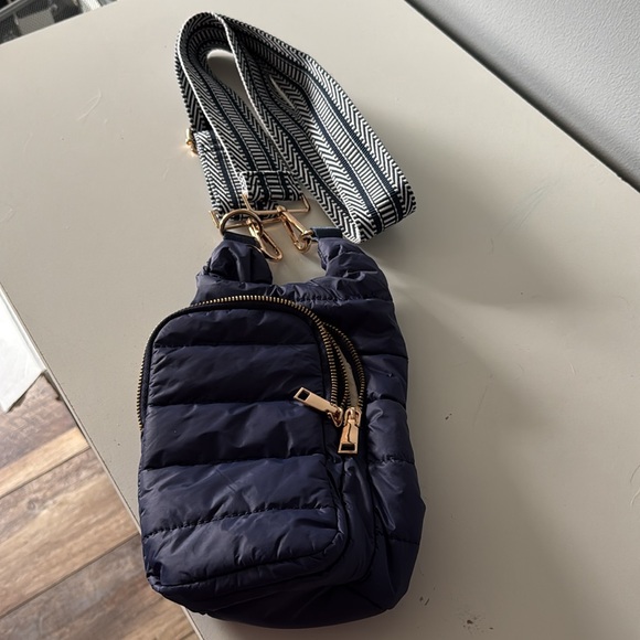 Wanderfull water/ wallet holder. Hydrobag - Picture 8 of 8